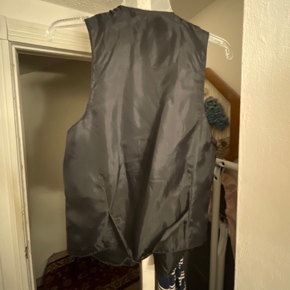 Vintage Leather Vest - Picture 3 of 4